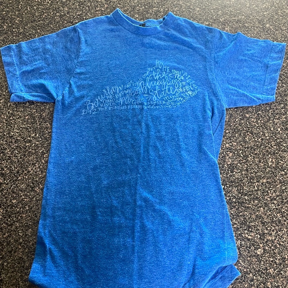 Women’s Kentucky t- shirt
